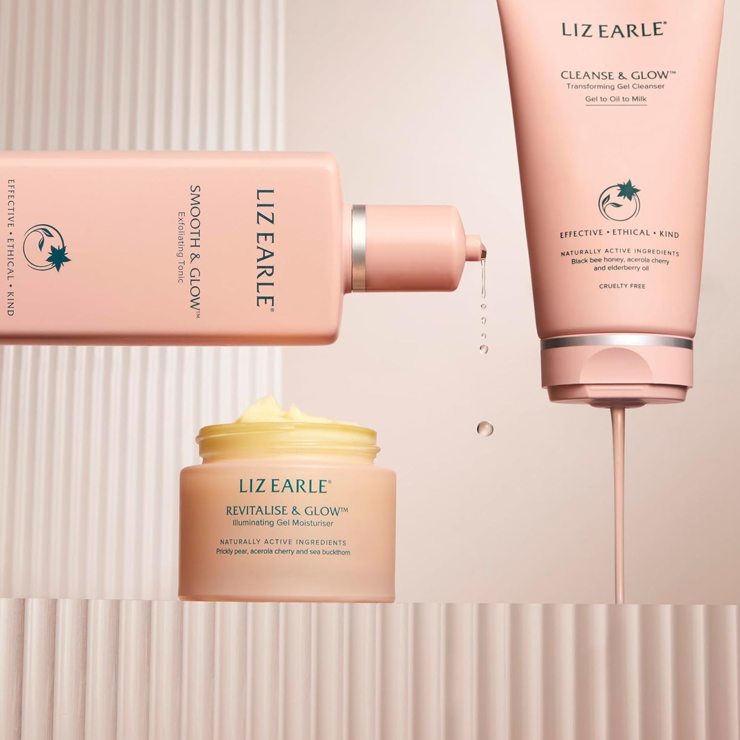 Liz Earle Cleanse & Glow Transforming Gel Cleanser - Gentle Cleanser Face Wash & Makeup Remover - Helps Minimize the Appearance of Pores and Reveals Luminous, Glowing Skin (150ml)