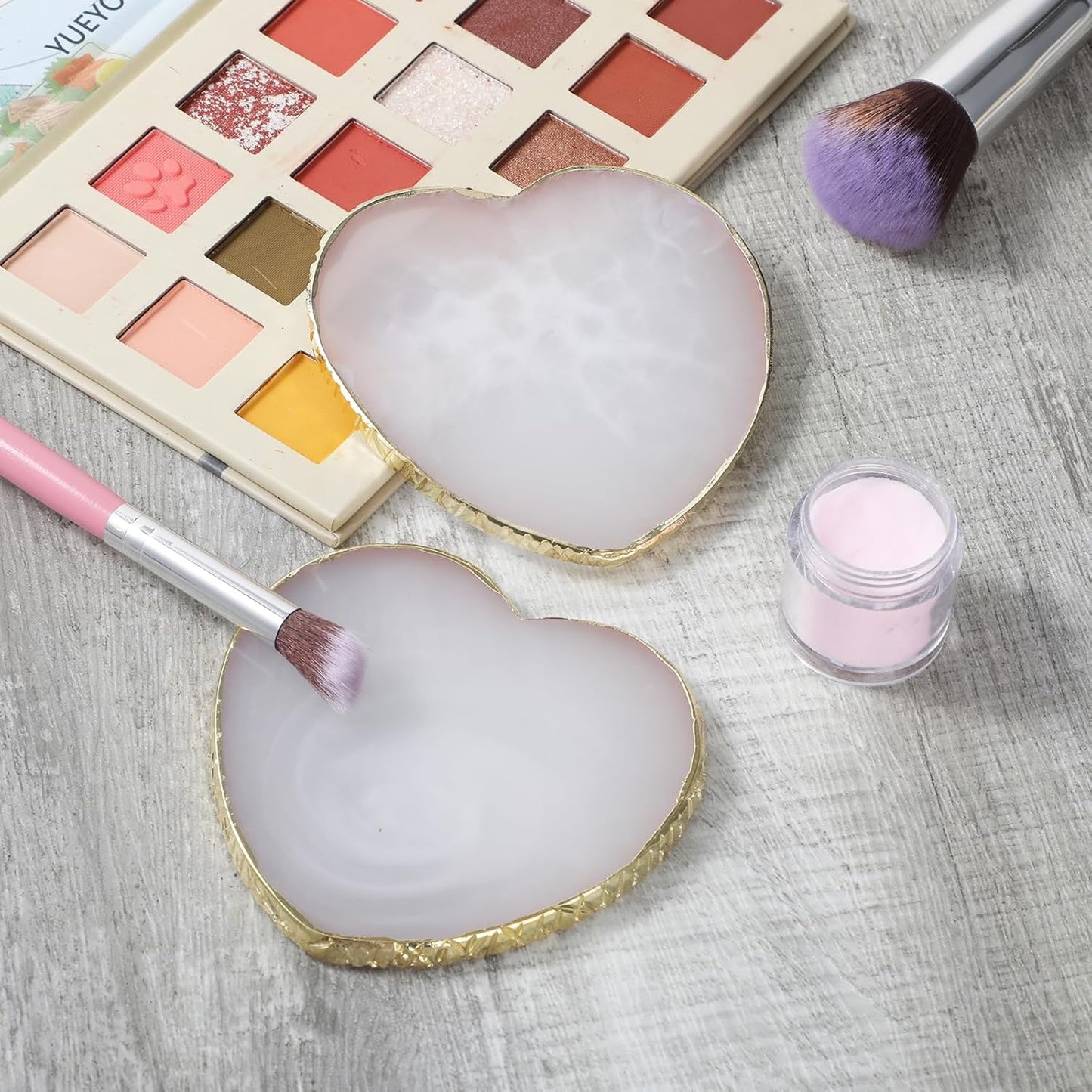 Resin Nail Art Palette, Polish Color Mixing Plate Gold Edge Nail Holder Nail Mixing Palette Mixing Tools Display Board Heart Shaped Color Makeup Foundation Cosmetic Mixing Tools (White)